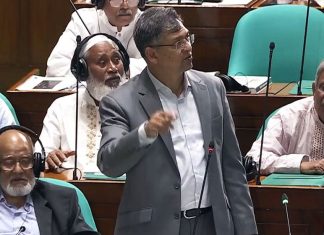বিতর্কিত কনটেন্ট সরাতে ফেসবুককে বাধ্য করার মতো আইন হচ্ছে
